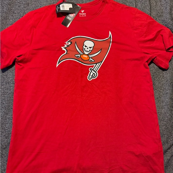 Tampa Bay Buccaneers XL Team Apparel T Shirt NWT - Picture 2 of 4